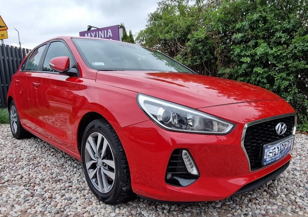 Hyundai I30 cena 39900 przebieg: 182712, rok produkcji 2017 z Pruszków małe 301